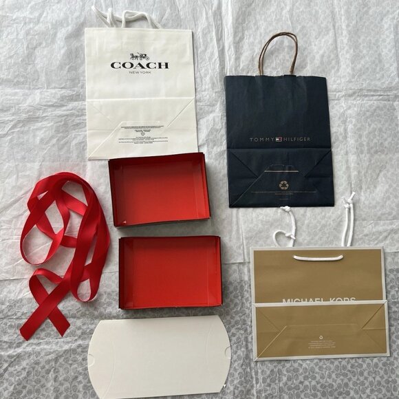 Mixed Lot Designer Paper Shopping Bags Coach Michael Kors Tommy Hilfiger - Picture 2 of 3